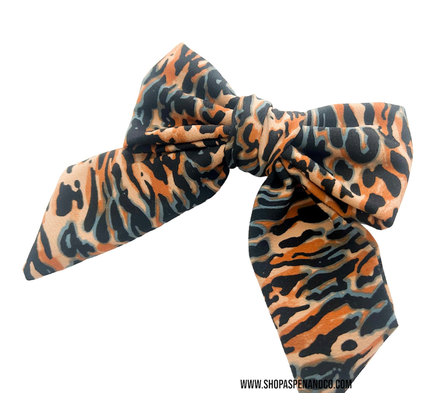 Fluffy Dog Collar Bow Tie - Belize (Leopard)