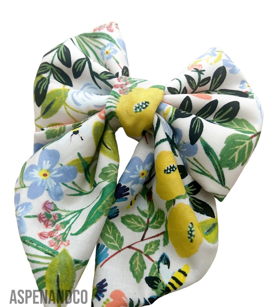 Fluffy Dog Collar Bow Tie - Honeysuckle (Flowers)