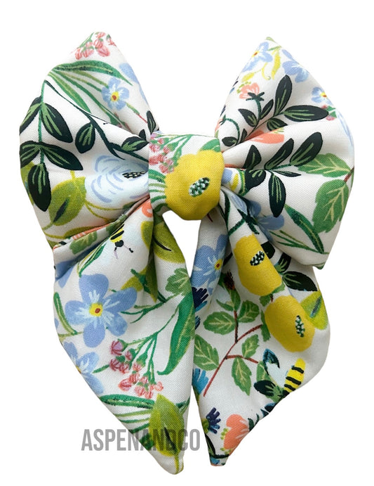 Fluffy Dog Collar Bow Tie - Honeysuckle (Flowers)